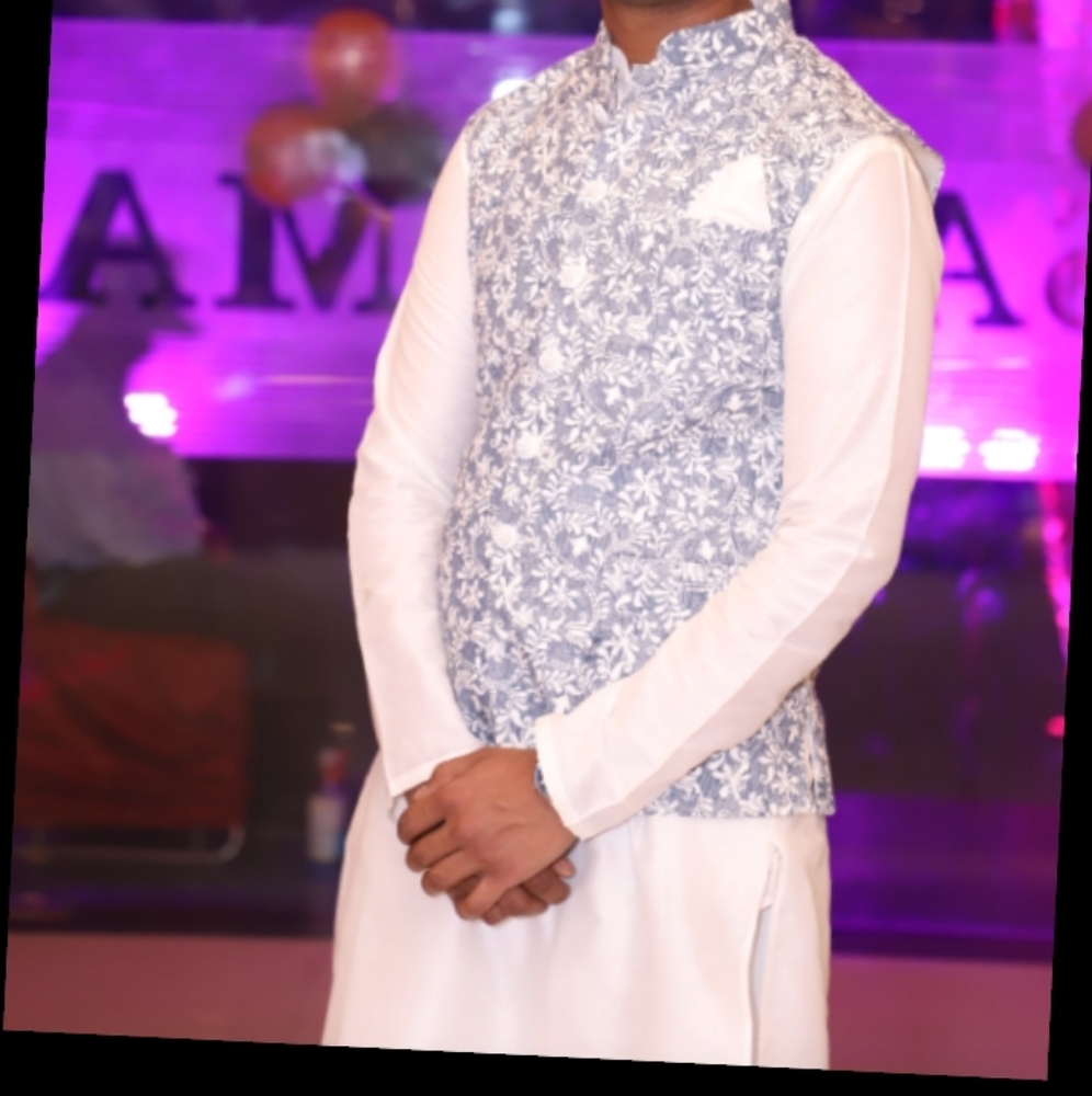 Kurta with jacket - Picture 1 of 2